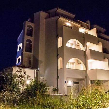 Villa Apartments Katja Traù Esterno foto