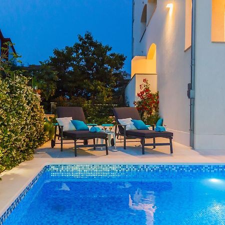 Villa Apartments Katja Traù Esterno foto