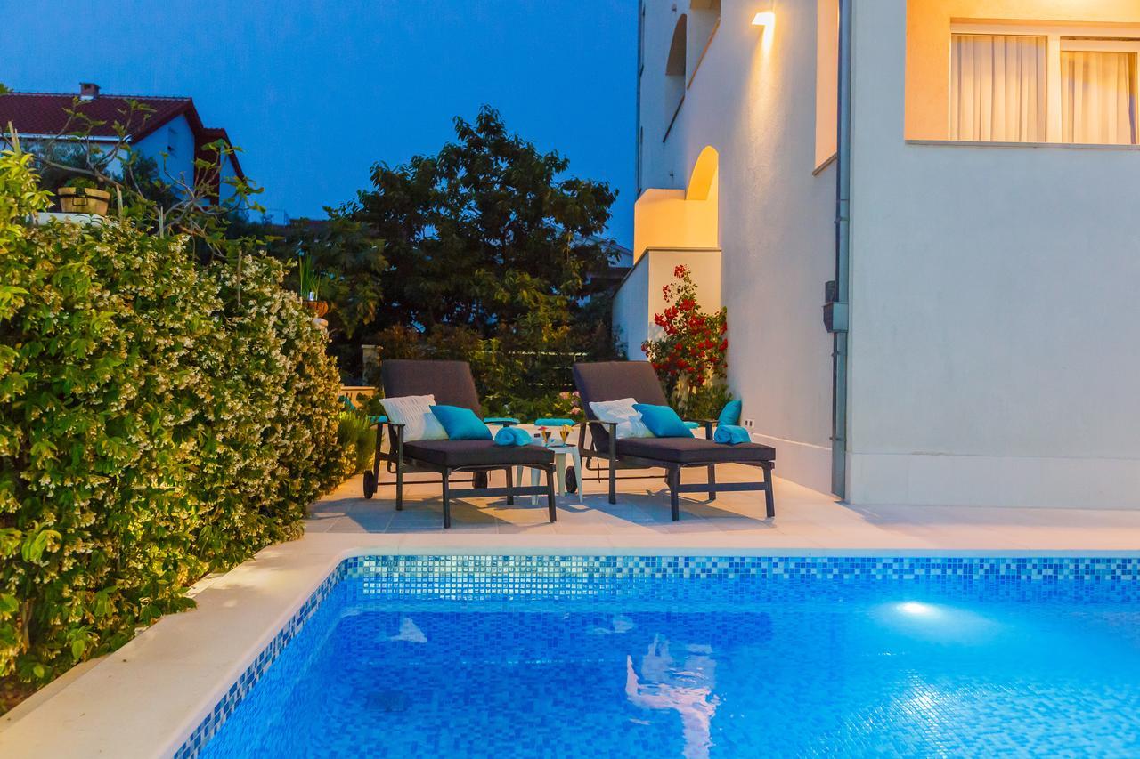 Villa Apartments Katja Traù Esterno foto