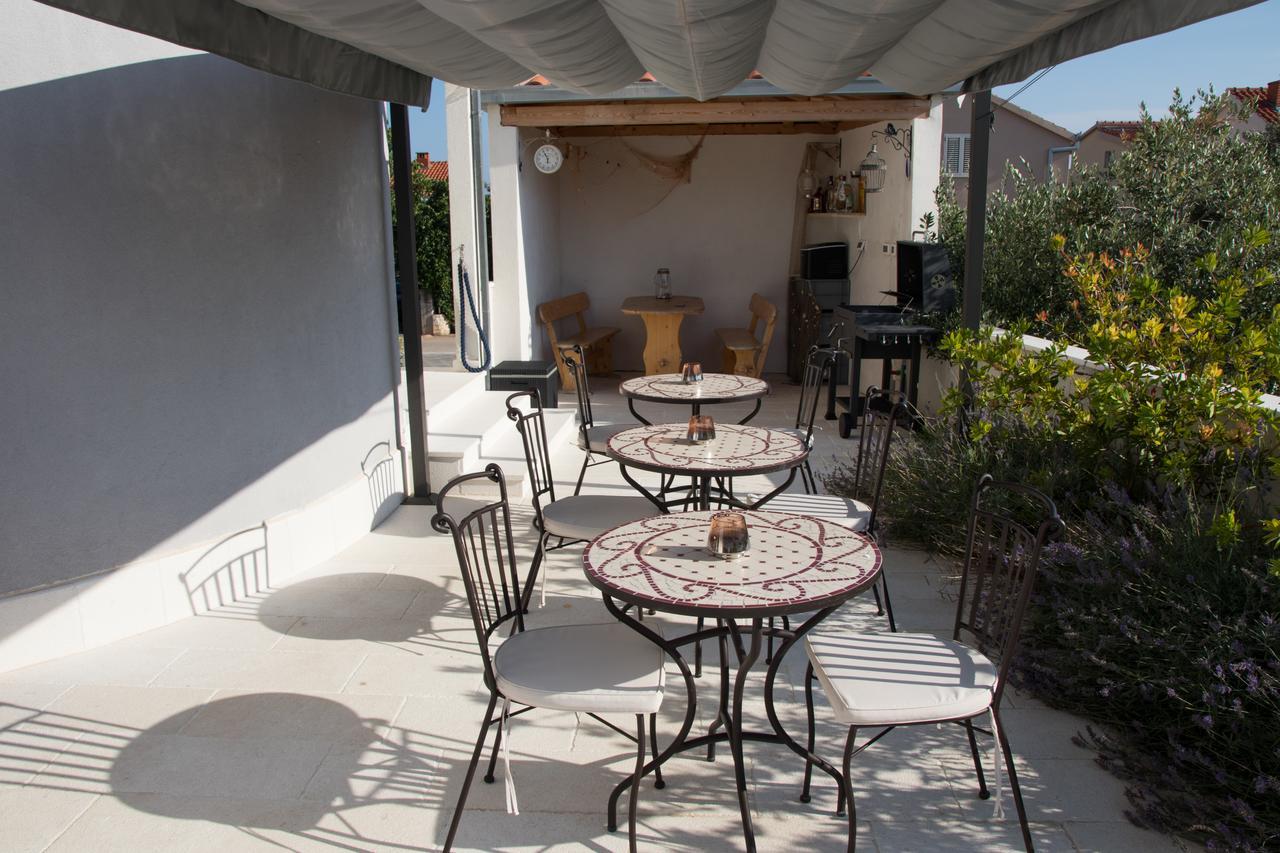 Villa Apartments Katja Traù Esterno foto