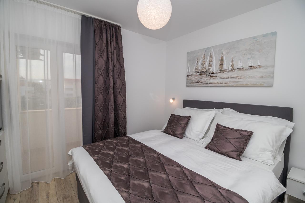 Villa Apartments Katja Traù Esterno foto
