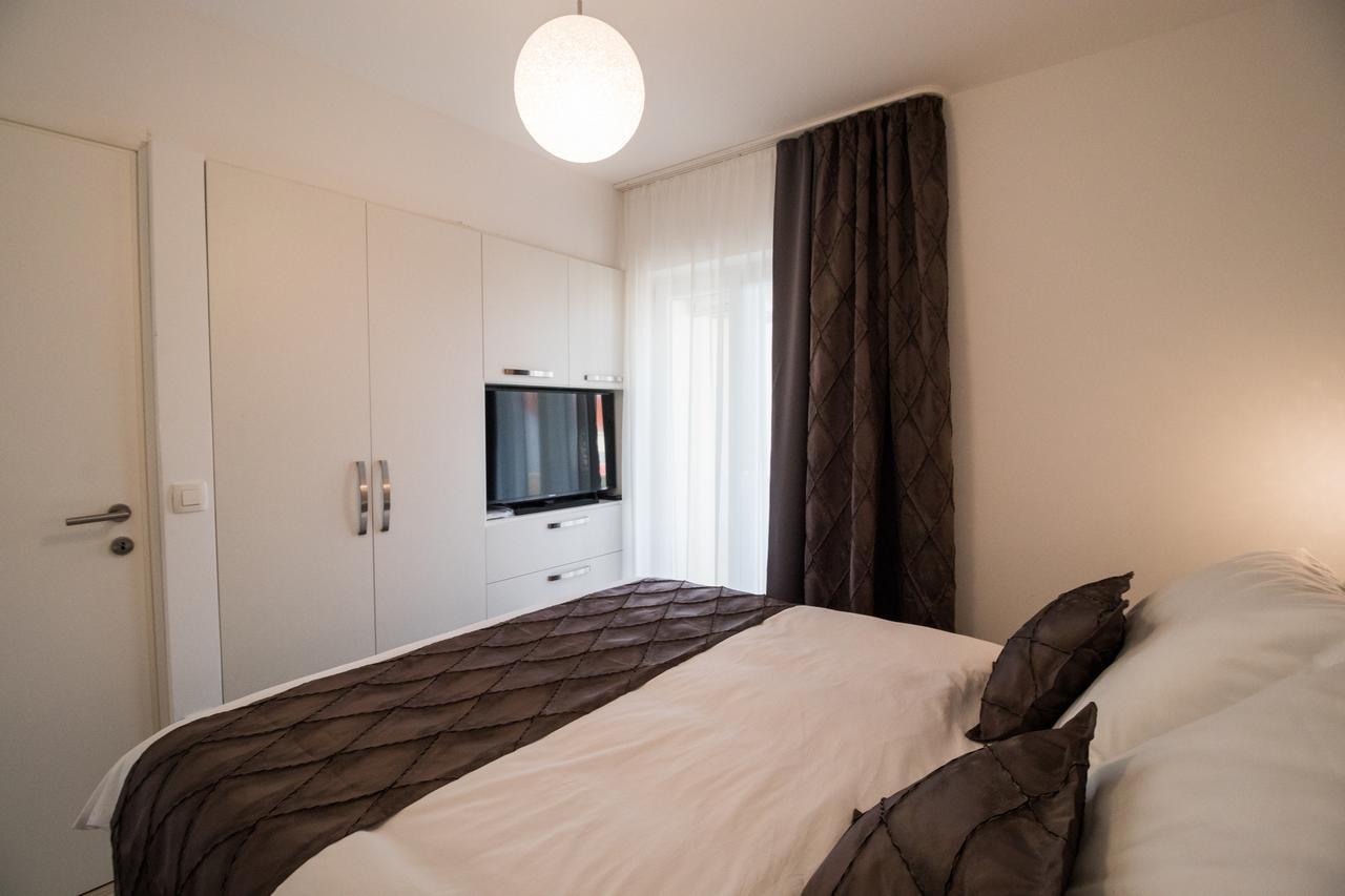 Villa Apartments Katja Traù Esterno foto