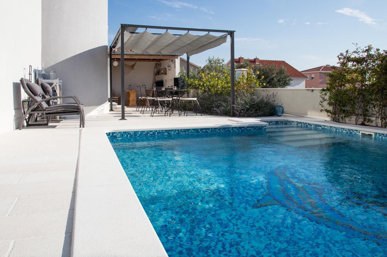 Villa Apartments Katja Traù Esterno foto
